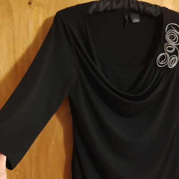 New Directions Stretch Cowl Neck Top Black ¾-Sleeve Ruched Metallic Detail Large - Picture 5 of 9